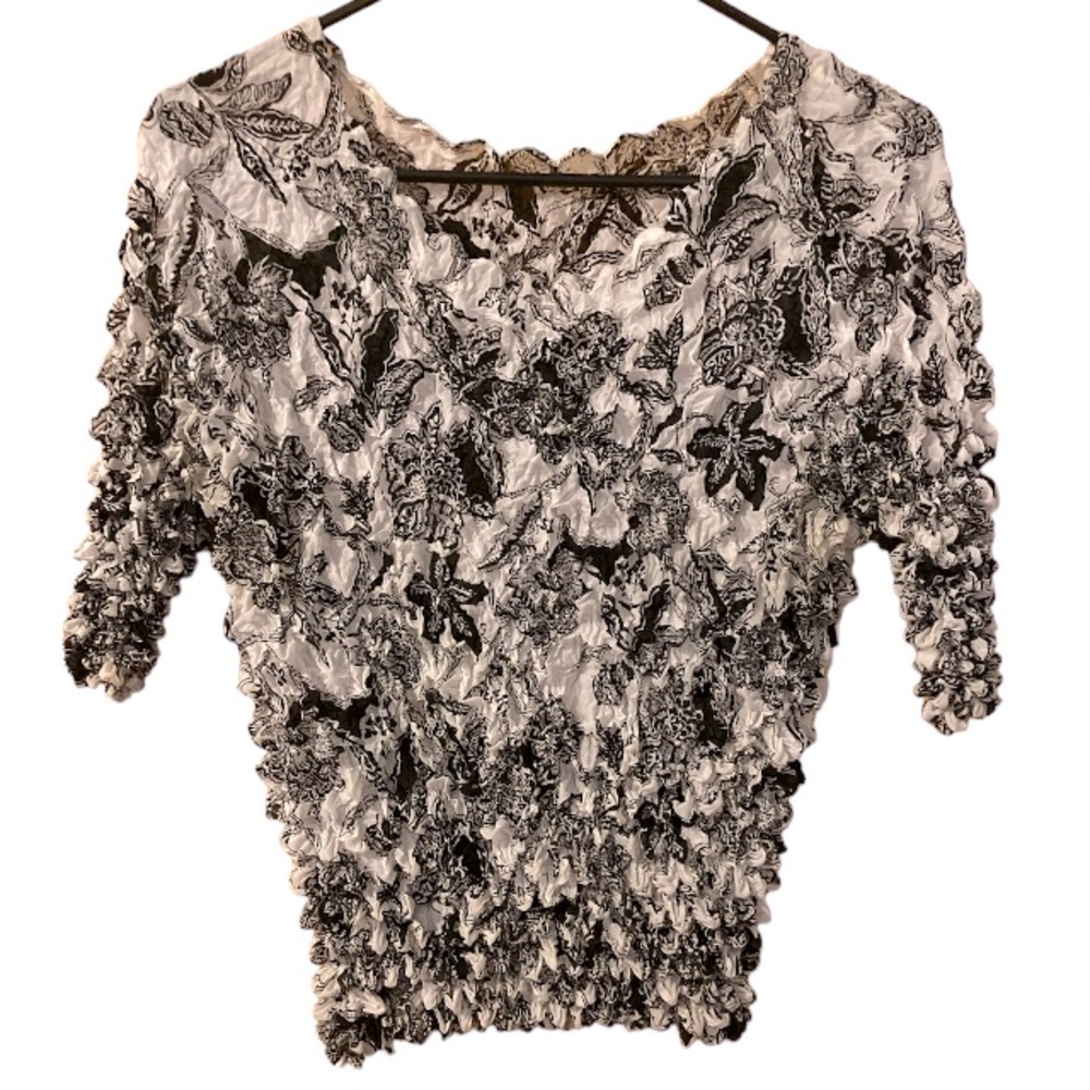 Stretchy Puckered Floral Top One Size